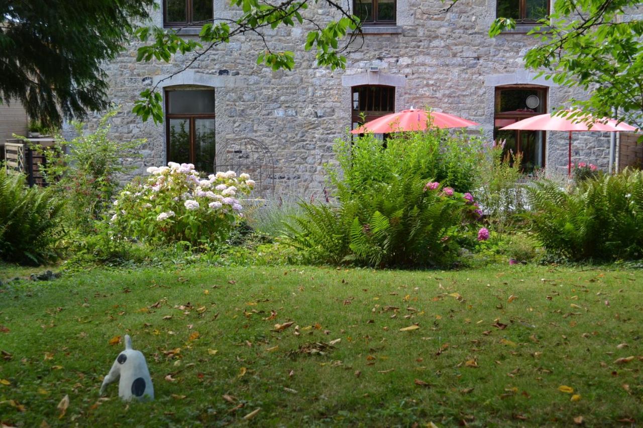 Au Plaisir Hotel Hastiere-par-dela Exterior photo