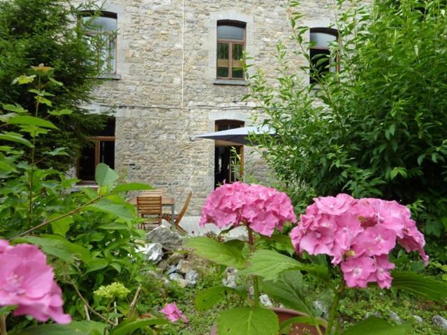 Au Plaisir Hotel Hastiere-par-dela Exterior photo